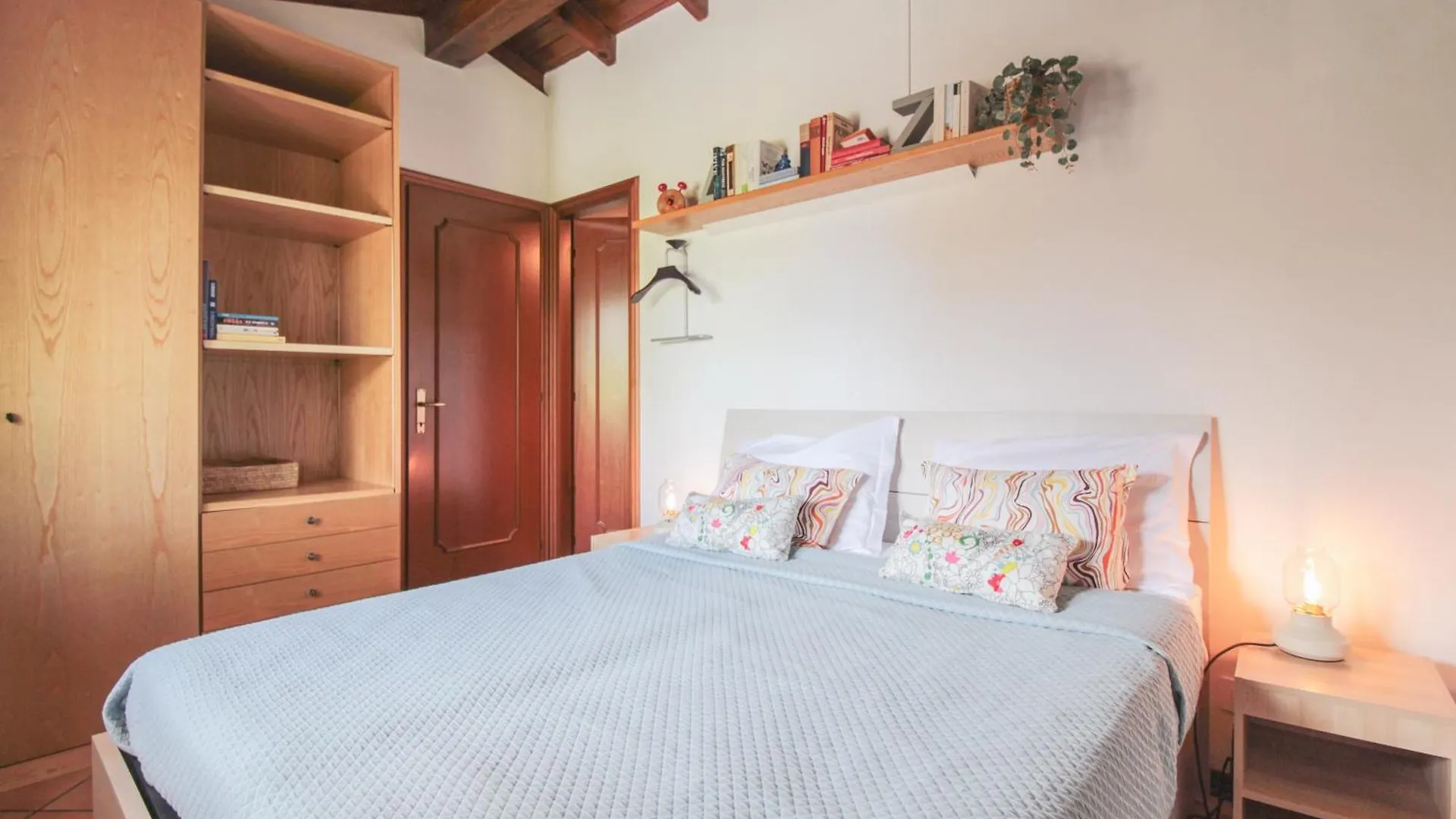 Villa Sanziana Μενάτζιο Διαμέρισμα